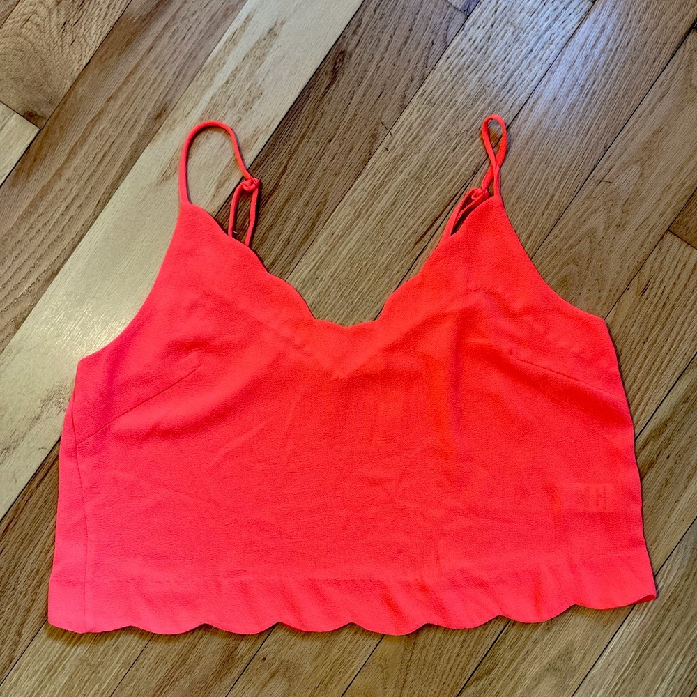 Coral scalloped cropped tank